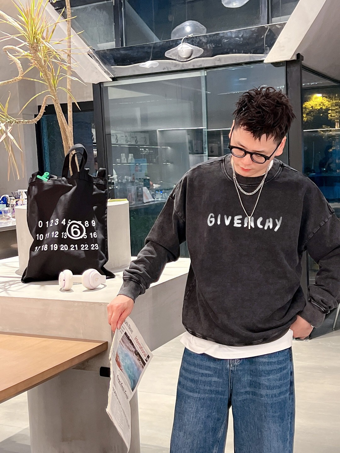 givenchy衣服,givenchy手拿包,givenchy香水,givenchy紀梵希官方網站,givenchy口紅-givenchy線上購物